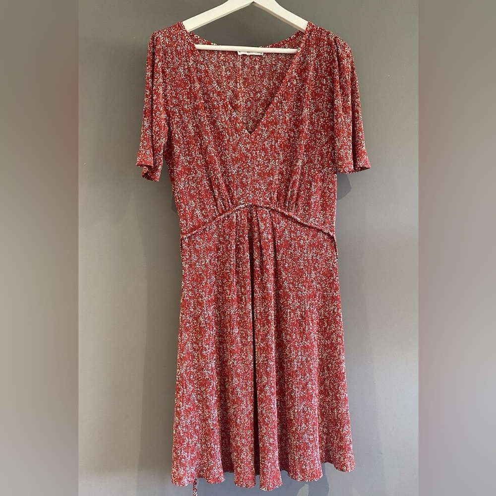 Mango (MNG) V-Neck Mini Tea Dress — Red Floral Size S - Picture 6 of 6